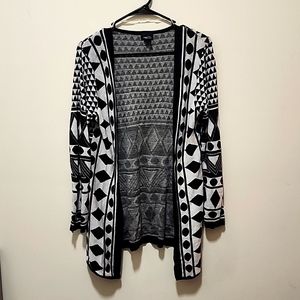 Aztec/Geometric Print Medium Length Light Weight Cardigan